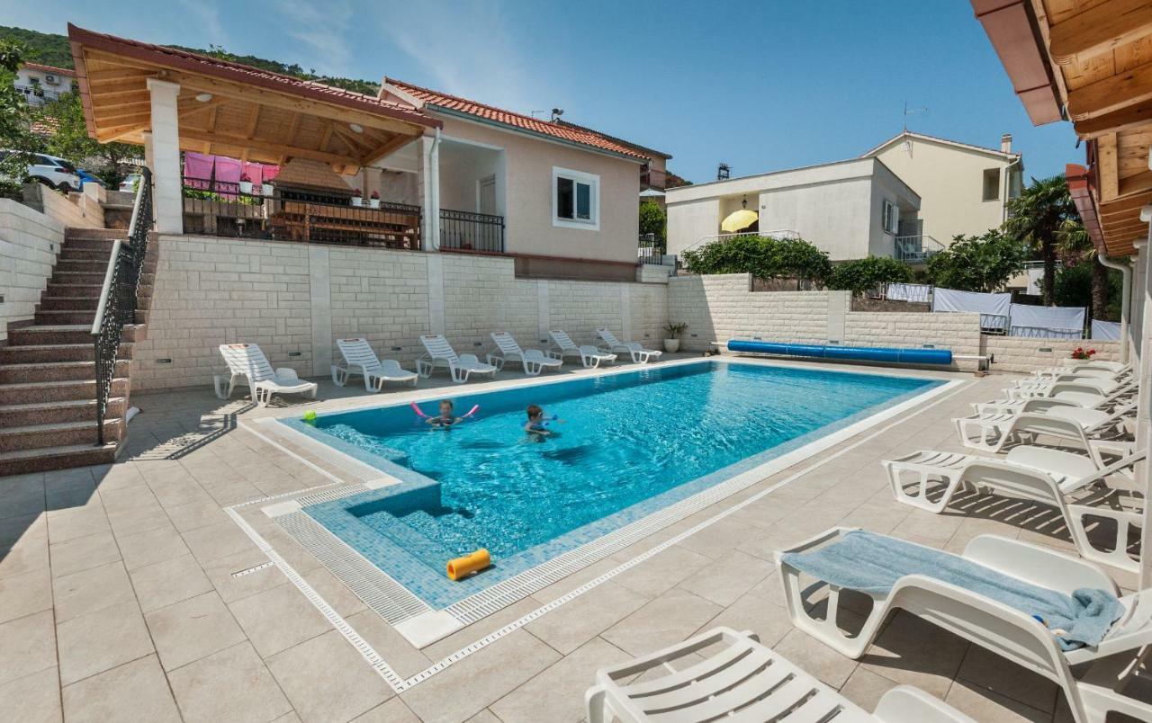 Apartments Villa Ante Grebastica Exterior photo